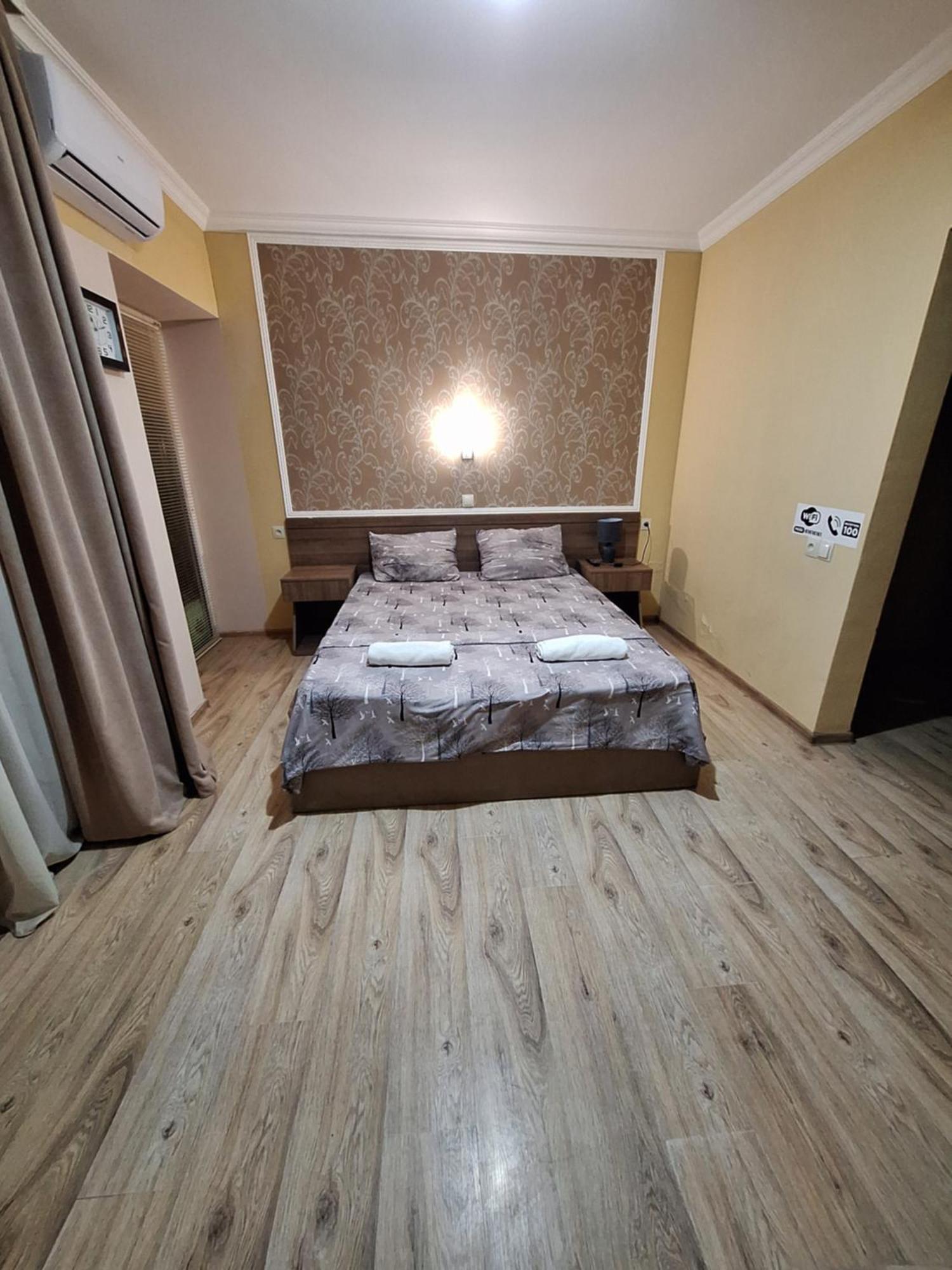Hotel Grand Тбилиси Экстерьер фото